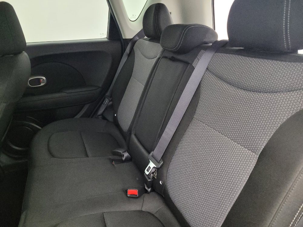 Used 2018 Kia Soul + FWD image 18