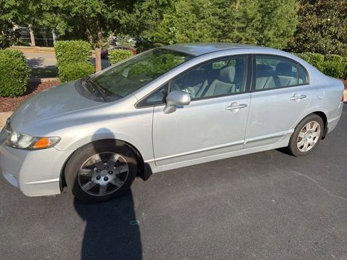 Used 2010 Honda Civic LX image 3
