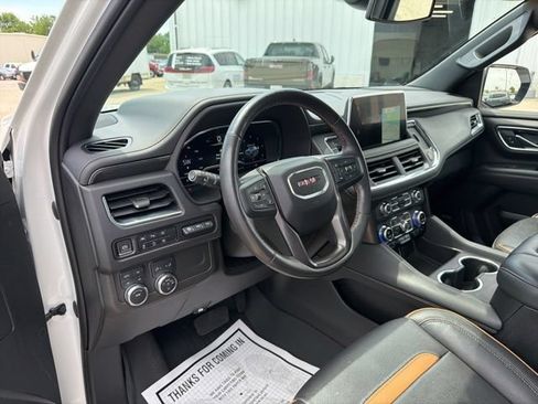 Used 2023 GMC Yukon XL AT4 w/ Technology Package AWD/4WD image 15