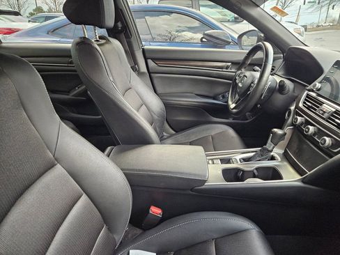 Used 2019 Honda Accord Sport image 8