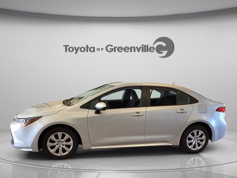 Certified 2024 Toyota Corolla LE FWD image 2