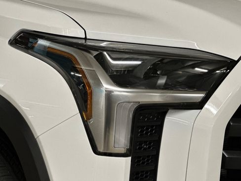 New 2026 Toyota Tundra SR5 RWD image 22