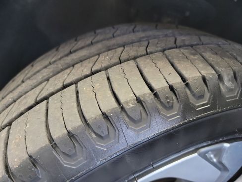 Used 2019 Honda Accord EX image 31