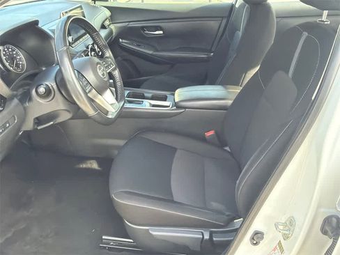 Used 2022 Nissan Sentra SV image 10