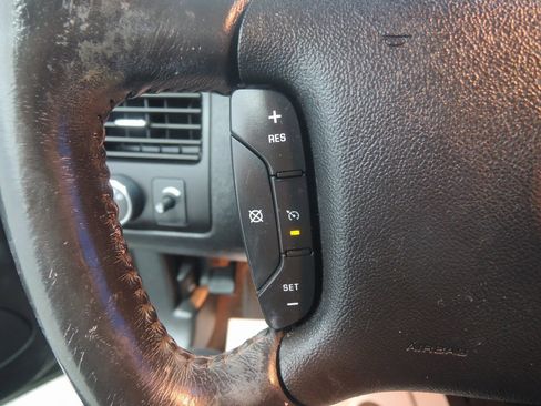 Used 2006 Buick Lucerne CXS w/ Driver Confidence Package image 16