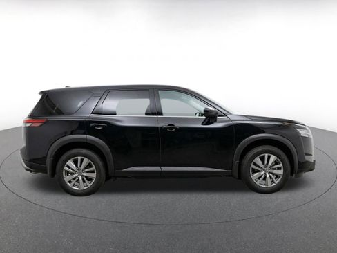 Used 2025 Nissan Pathfinder SV FWD image 10