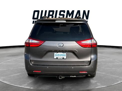 Used 2015 Toyota Sienna XLE w/ XLE Navigation Package image 5