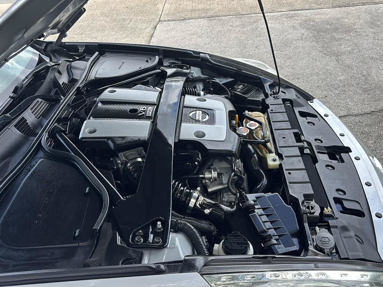 Used 2013 Nissan 370Z Touring w/ Sport Pkg RWD image 34