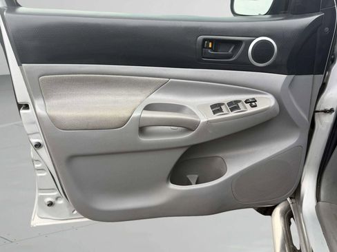 Used 2010 Toyota Tacoma 4x4 Double Cab image 10