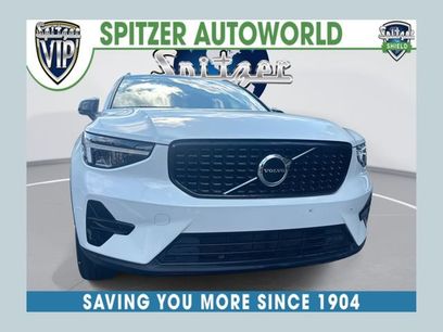 Used 2024 Volvo XC40 B5 Core
