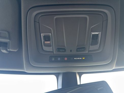 Used 2020 Chevrolet Silverado 1500 Custom w/ Custom Value Package image 20