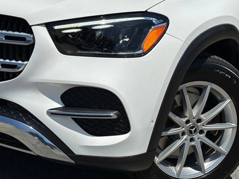 Used 2024 Mercedes-Benz GLE 350 4MATIC image 3