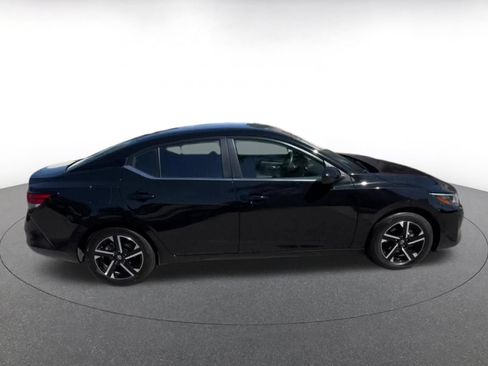 Used 2025 Nissan Sentra SV FWD image 16