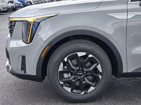 New 2026 Kia Sorento S image 5