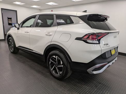 Certified 2024 Kia Sportage LX image 6