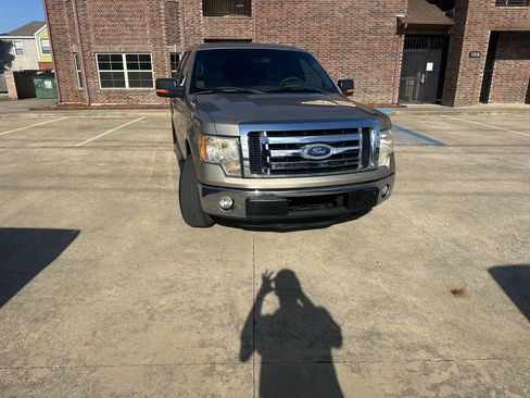 Used 2011 Ford F150 XLT w/ XLT Convenience Pkg image 3