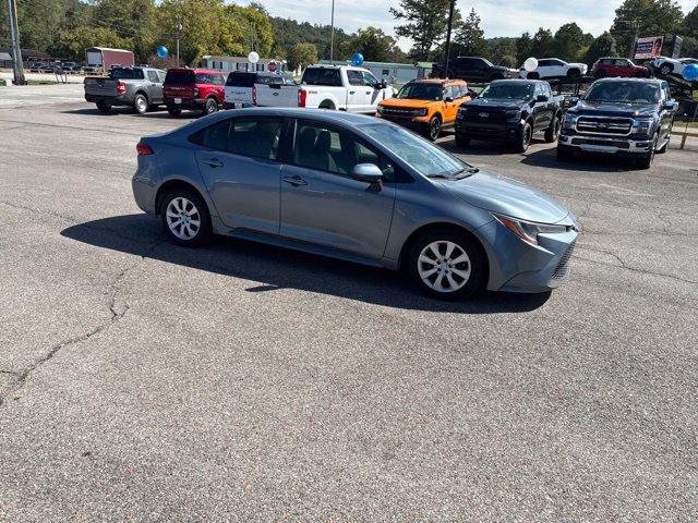 Used 2025 Toyota Corolla LE FWD image 51