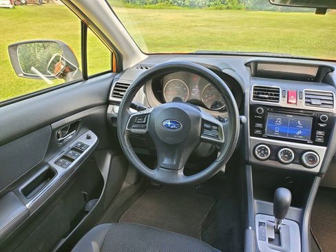 Used 2015 Subaru Crosstrek 2.0i Premium AWD/4WD image 12