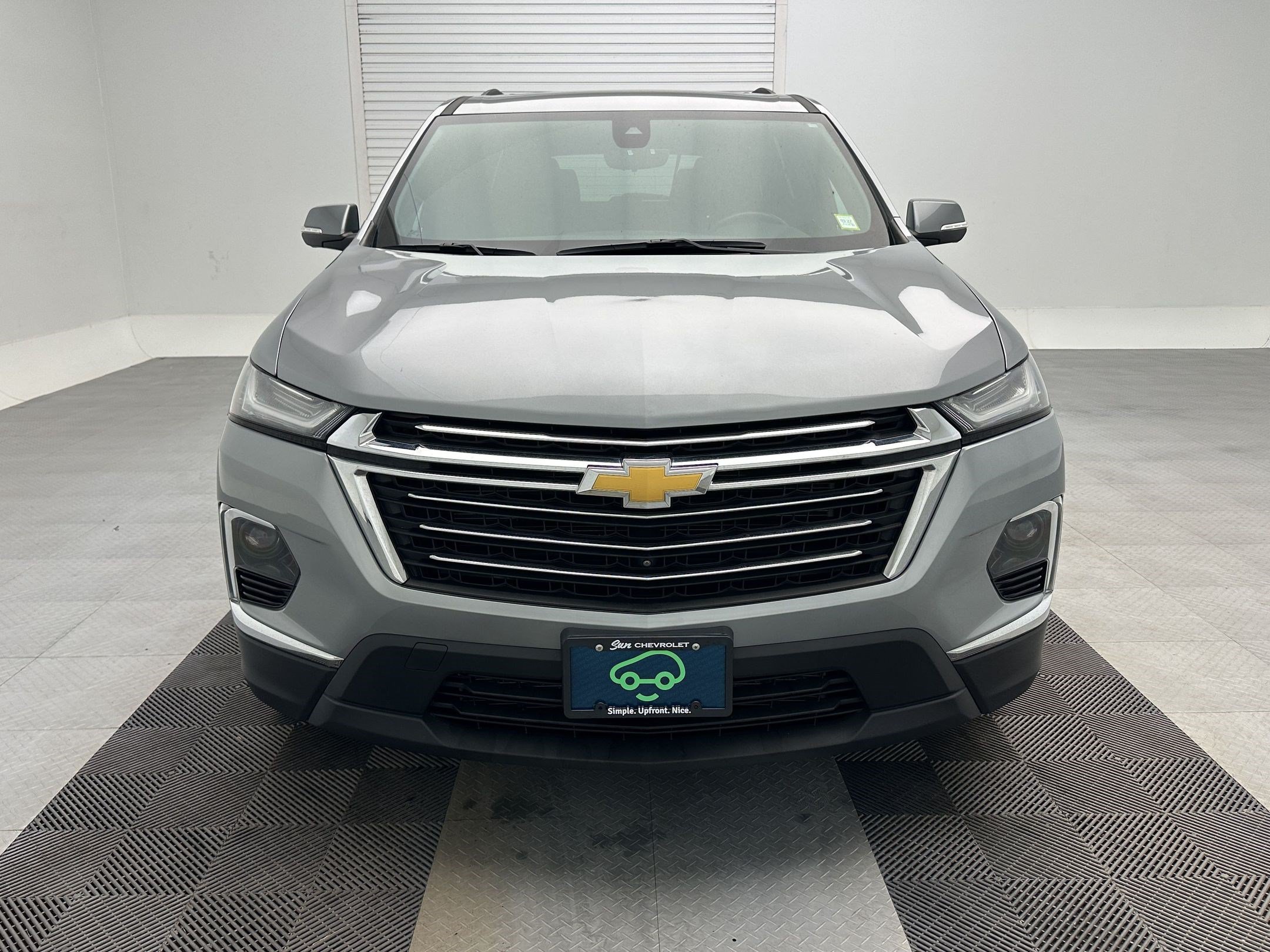 Certified 2023 Chevrolet Traverse LT w/ LT Premium Package AWD/4WD image 6