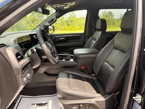 Used 2025 Chevrolet Tahoe Z71 AWD/4WD image 7