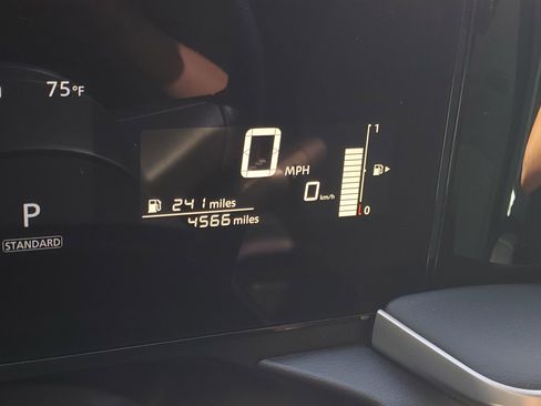 Certified 2025 Nissan Kicks S image 21