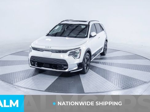 Used 2023 Kia Niro Wave FWD image 2