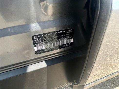 Used 2024 Mitsubishi Outlander Ralliart AWD/4WD image 21