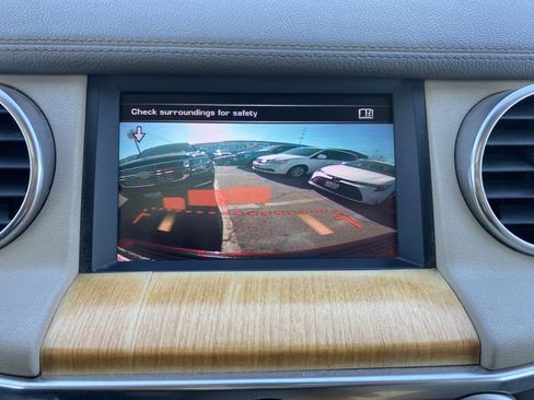 Used 2016 Land Rover LR4 HSE Silver Edition image 23