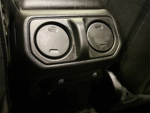 Used 2020 Jeep Gladiator Sport w/ Quick Order Package 24S image 28