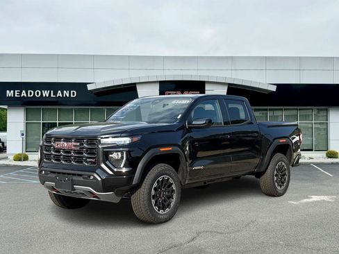 New 2026 GMC Canyon AT4 w/ AT4 Premium Package AWD/4WD image 1