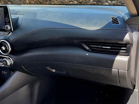 Used 2021 Nissan Sentra SV image 16