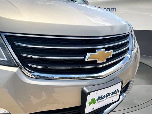 Used 2016 Chevrolet Traverse LT w/ Style and Technology Package FWD image 35