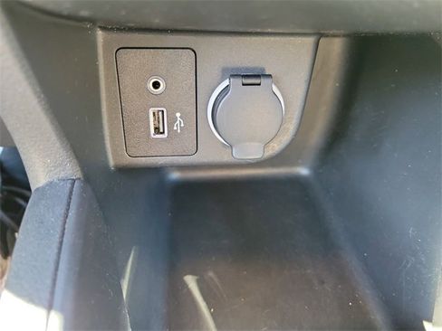 Used 2024 Nissan Kicks S image 29