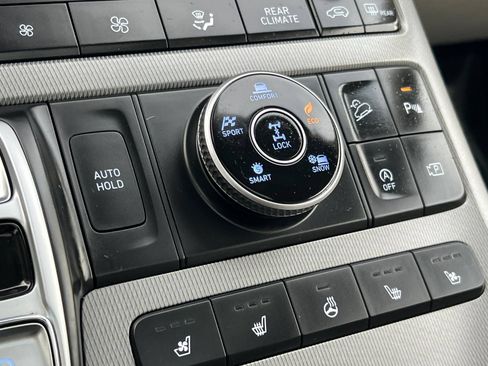 Used 2024 Hyundai Palisade Limited AWD/4WD image 30
