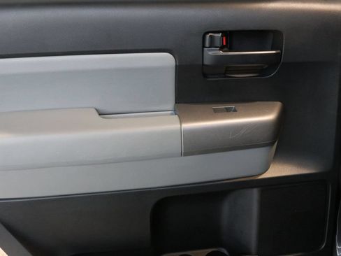 Used 2013 Toyota Sequoia SR5 AWD/4WD image 26
