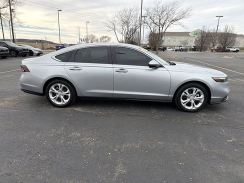 Used 2024 Honda Accord LX image 10