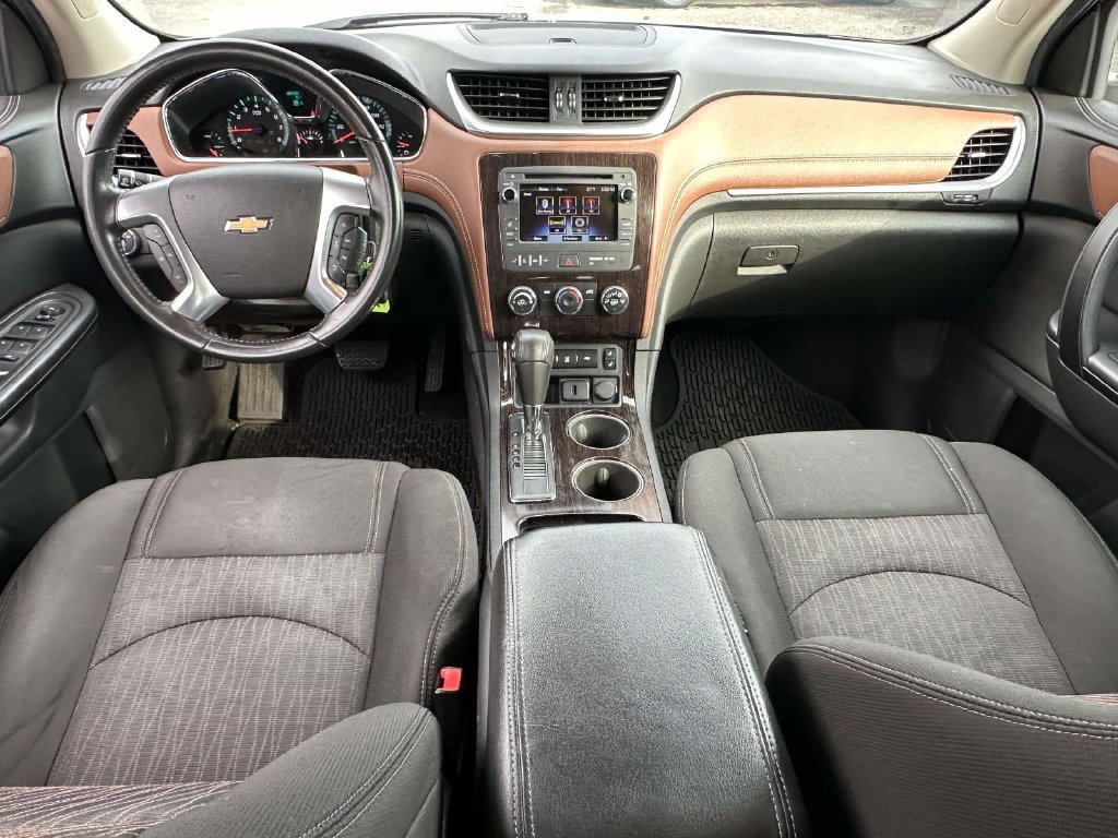 Used 2015 Chevrolet Traverse LT AWD/4WD image 16