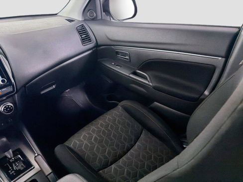Used 2024 Mitsubishi Outlander Sport AWD image 20