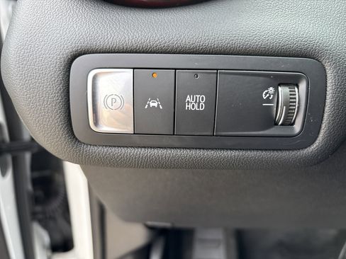 Used 2024 Chevrolet Blazer EV RS image 23