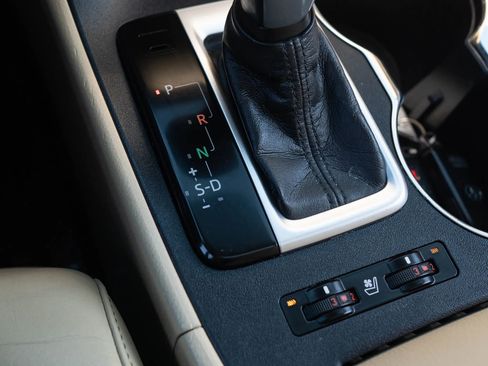 Used 2015 Toyota Highlander Limited image 31