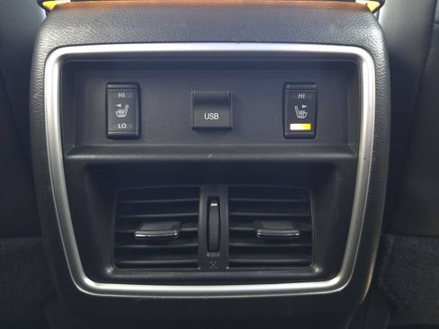 Used 2018 Nissan Murano Platinum AWD/4WD image 25