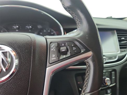 Used 2021 Buick Encore Preferred image 32