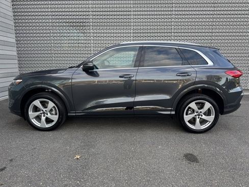 New 2025 Audi Q5 Premium Plus image 2