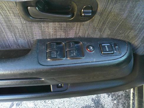 Used 2002 Honda CR-V LX image 8