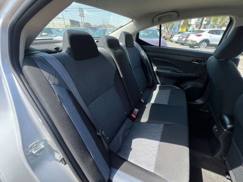 Used 2025 Nissan Versa SV FWD image 33