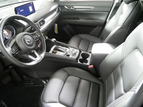 New 2025 MAZDA CX-5 AWD 2.5 S w/ Preferred Package image 4