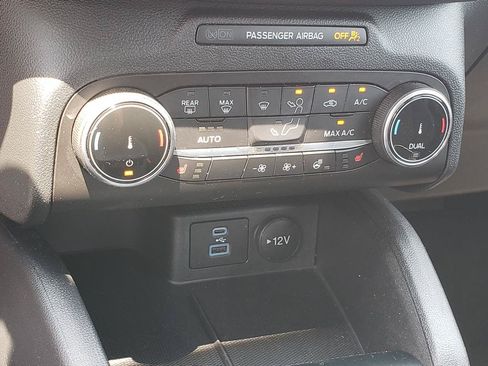 Used 2023 Ford Escape Active AWD/4WD image 17