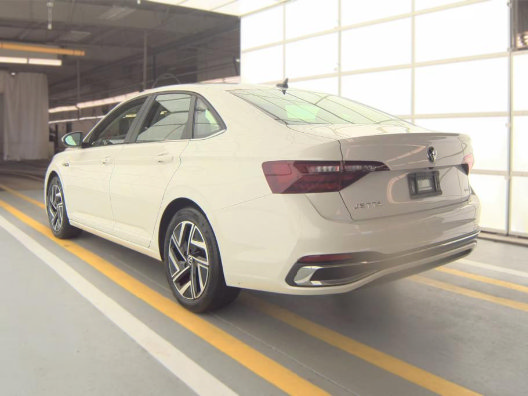 Used 2023 Volkswagen Jetta SEL FWD image 7