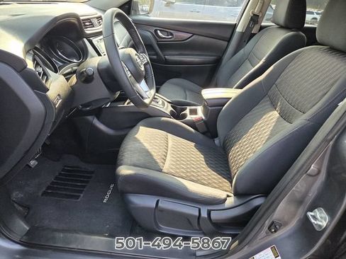 Used 2019 Nissan Rogue S w/ Special Edition Package FWD image 9