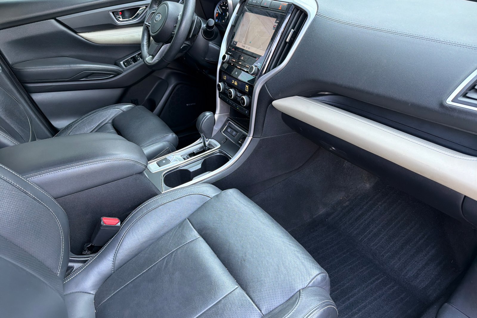 Used 2020 Subaru Ascent Limited w/ Technology Package AWD/4WD image 15